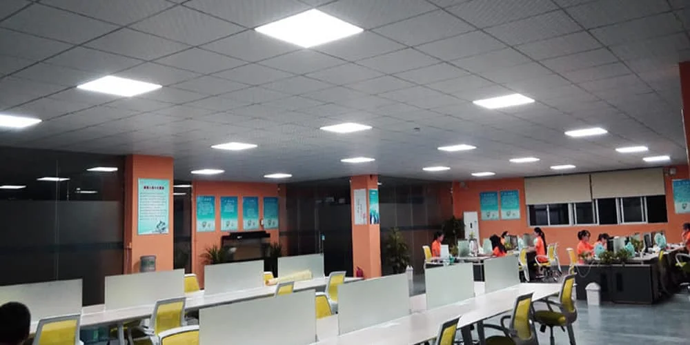 사무실용 LED 천장 패널 조명 1